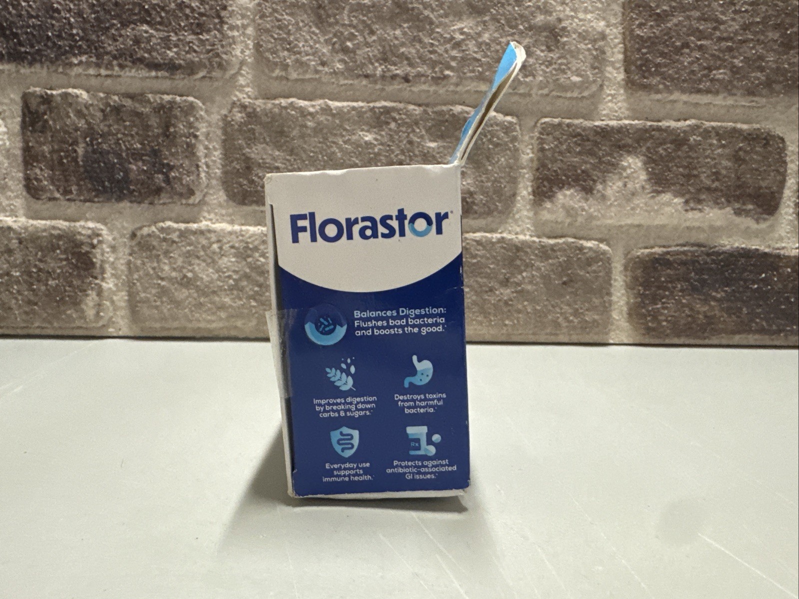 Florastor Dual Action Probiotic Supplement Digestive Health 50 ct Exp 05/2026, J