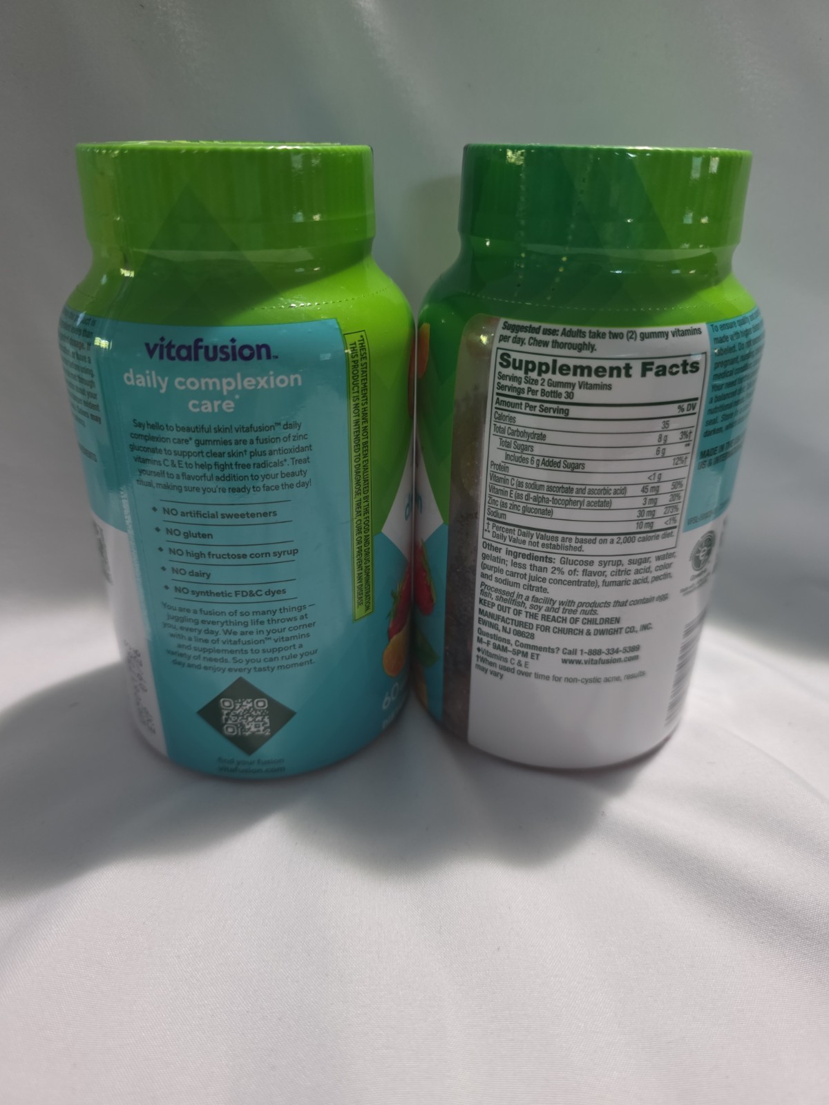 2- Vitafusion Daily Complexion Care. Exp: 09/2026