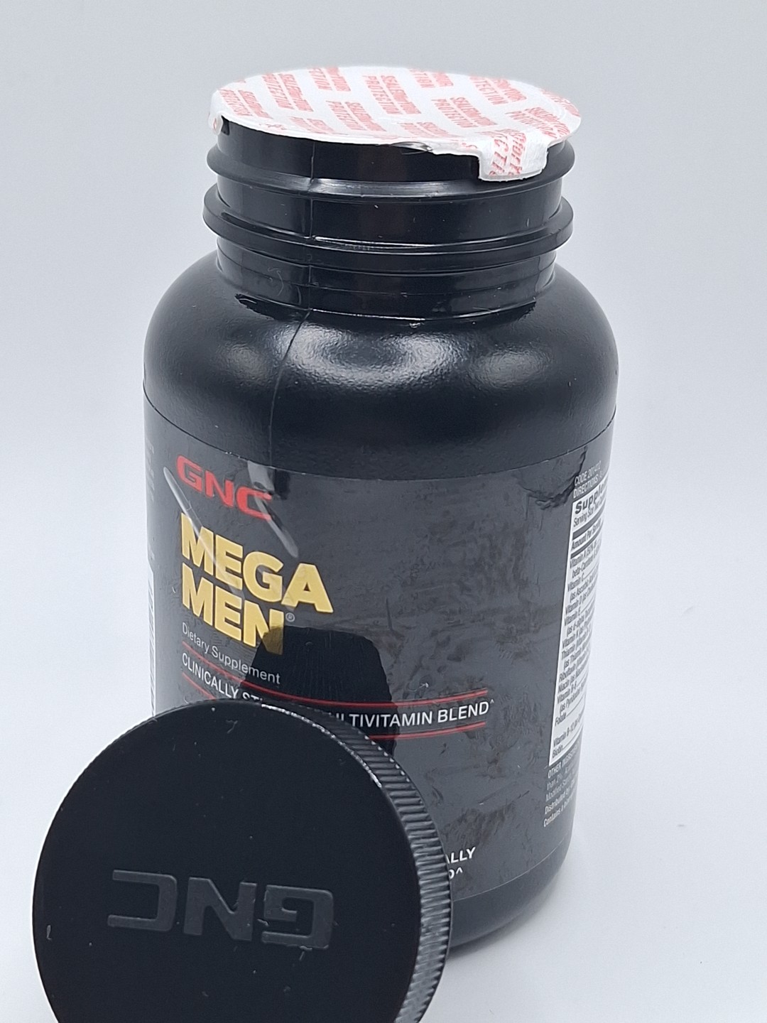 GNC Mega Men, 90 caplets. Exp: 11/2026