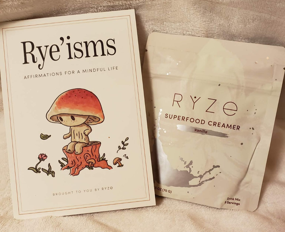 NEW Beautiful RYZE ~ Superfood Mindful Affirmations Book & Travel Vanilla Cream