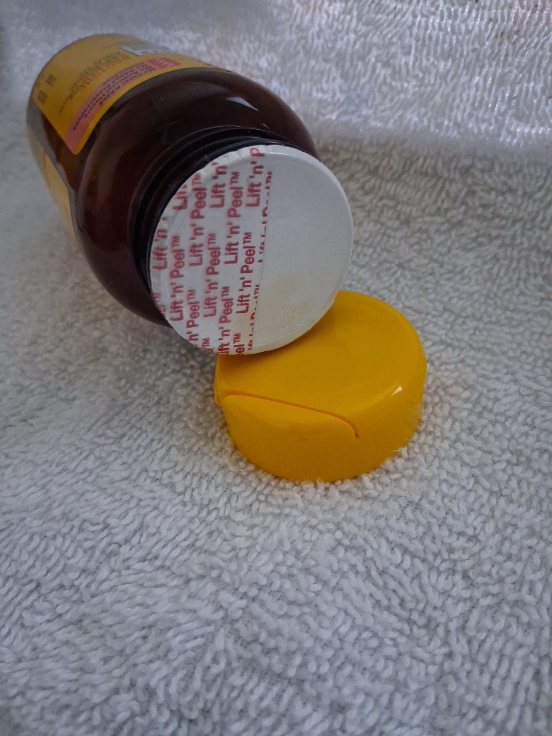 Nature Made VitaminC 500mg w/ Rose Hips 100 Caplets Immune Support Exp. 12/26